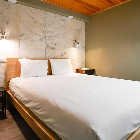 Apartamento Lovelystay - Cosmopolitan Chiado Lisboa