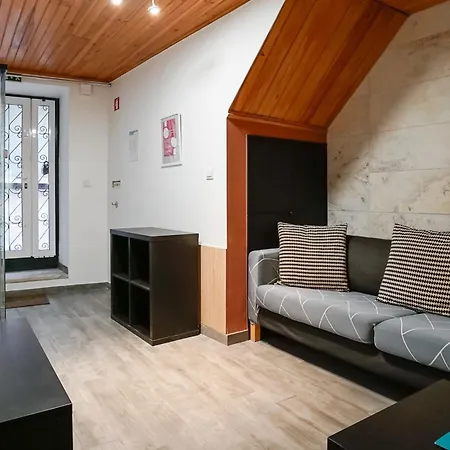 Cosmopolitan Chiado By Lovelystay